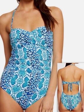 La Blanca Serpentina animal print twist front
One Piece Swimsuit Size 6